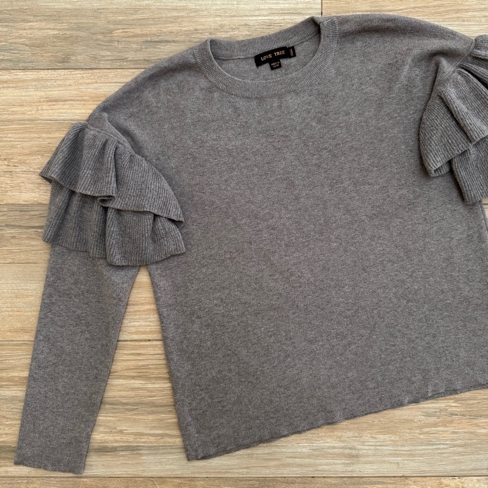 Love Tree Ruffle Sweater Size Small - Picture 5 of 13